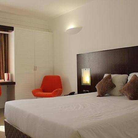 Hotel Le Saint Denis Luaran gambar
