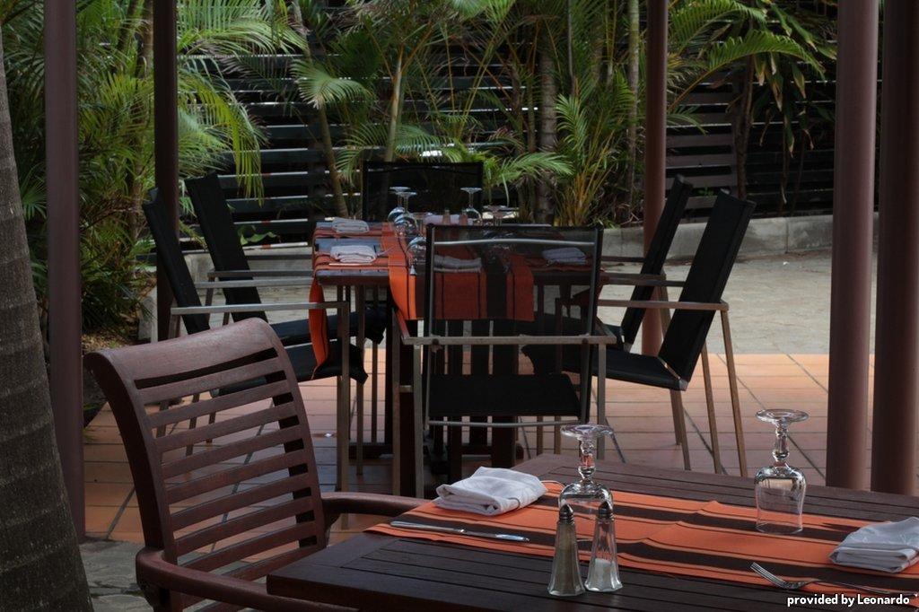 Hotel Le Saint Denis Restoran gambar