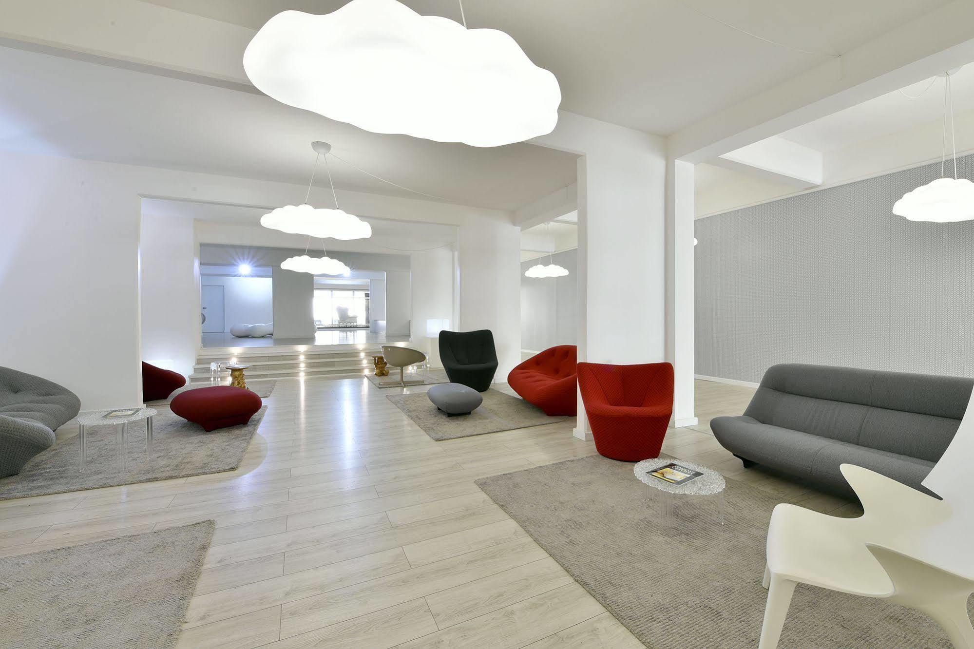 Hotel Le Saint Denis Luaran gambar