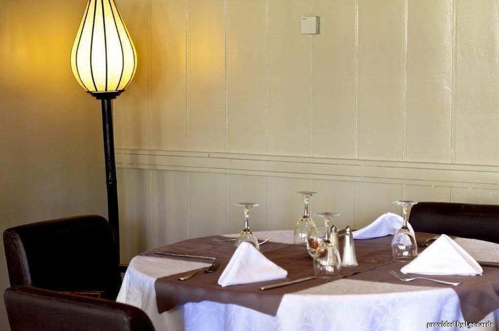 Hotel Le Saint Denis Restoran gambar